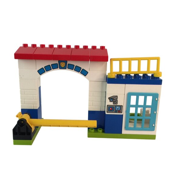 Lego Duplo Town Police Station #10902 Building Blocks Figures Incomplete - Picture 6 of 8
